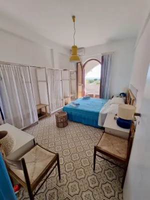 [SEA VIEW] On three floors with garden