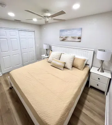 *Newly Remodeled* Beachfront Condo 3Bed/2Bath—Sea Oats 404