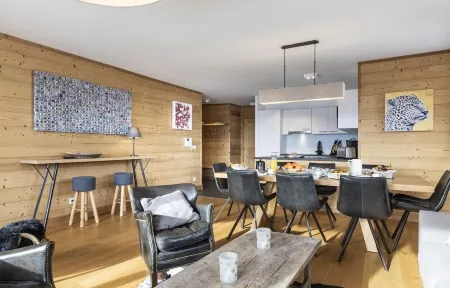 110m² Apartment, Full Services  , 3 Bedrooms, 3 Bathrooms / D, South Balcony and 2 Parking Spaces