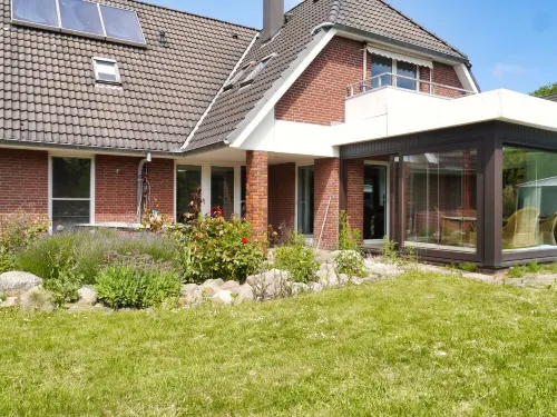 Large apartment - Large 140sqm apartment with garden for 6 pers.