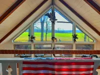 Cozy Indian Lake Chalet on Golf Course w/ Arcade Game Room. Close to flight 93