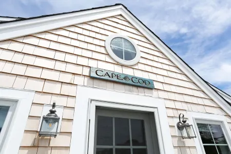 Luxury Monument Beach Villa /Short term rentals