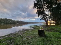 Bellbird Lakeside Cottage