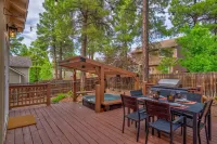 Peaks &Pines--Hot Tub, Nearby Trails, National Forest and Park Hotels near Flagstaff Pulliam Airport