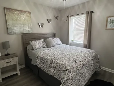 Simply sweet - Entire 1 bed upstairs apt near EKU Hotels near Baldwin Farms