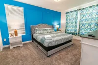 New 6 Br/5 Ba Pool/Game /Themed Handpainting Villa Hotel dekat Kissimmee Central Station