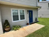 Newly Renovated Cozy home - 2min walk to Tuckasegee River Hotels near Noon