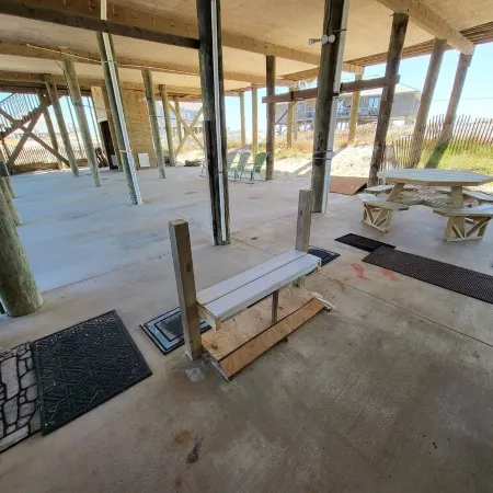 Screened in Porch 5 Br/4.5 Bath - Sleeps 14-18 w/Beach Gear, Cargo Lift