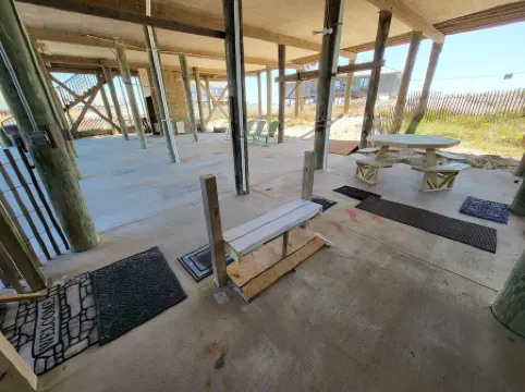 Screened in Porch 5 Br/4.5 Bath - Sleeps 14-18 w/Beach Gear, Cargo Lift