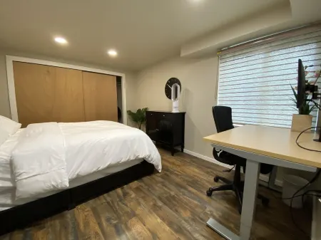 Wallingford 2 BR Comfy Apartment Отели рядом с достопримечательностью «Университет Вашингтона»