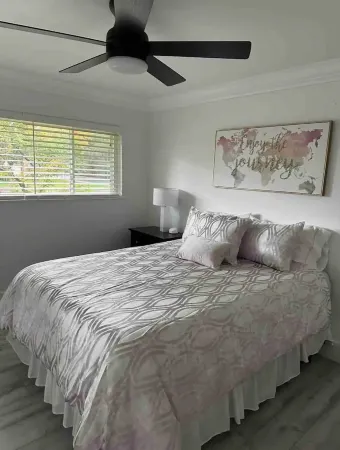 Lupe’s Getaway!! Отели рядом со станцией Fresno Station