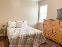 Quiet, Cozy & Only Minutes to Austin or SanMarcos Kohl's Kyle附近的飯店