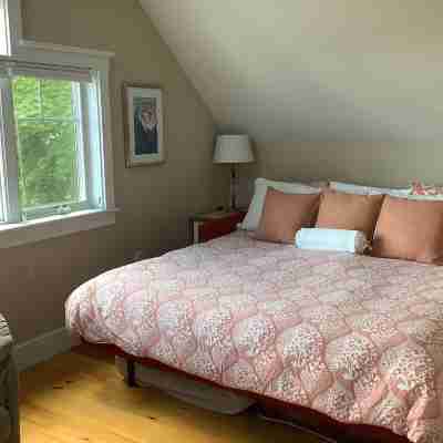 Elegant Boothbay Harbor, Maine Studio Rooms
