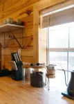 Cozy Dumplin' RRG - Warm & Modern Stay in RRG/Auxier
