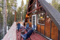 A-Frame Cabin - Mountain Views, Deck, Pet Friendly