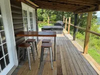 Peaceful cabin with spectacular river and scenic views.