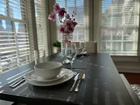 THE HISTORIC VICTORIAN HIDEAWAY - WITH SKYLINE VIEWS!! BEST LOCATION IN UPTOWN!!