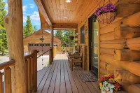 Entire Cabin Chalet in the Mountains! Lake! Kayak! Sauna! Hot Tub! Hike!