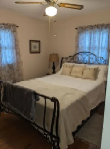 Cozy 4 bedroom relax atmosphere enjoy beauty of bluff country  driftless region