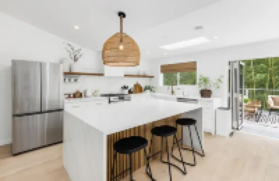 Modern Luxury Home by Russian River - Private Hot Tub, Office, EV Charger, Deck!