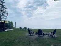Couples Getaway on Lake Huron 2 miles south of the quaint town of Lexington