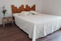 New rehabilitated house with pool, 10 minutes from the beach