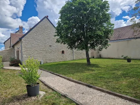 Family home in the countryside, in the heart of the Châteaux of the Loire Valley