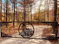 Soothing LOG CABIN in charming Eureka Springs - Chalets