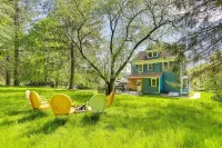 Dancing Doe Estate with Wood Stove, Hot Tub & Firepit