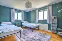 Luxury Cottage with hot tub -3 min walk to the beach