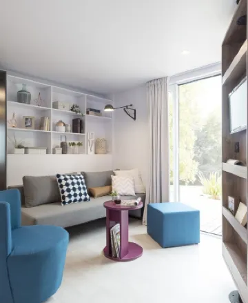 High-quality mobile home on the lake (WA 106) Hotels in Wackersdorf