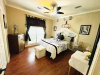 Outdoor Paradise with Bar,New Hot Tub2022,New Pool 2024, Pet Friendly