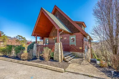 Specials! Mt. Views + Hot Tub + Karaoke + Arcade Games Hotels near The Ridge Outdoor Resort