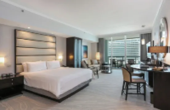 Fontainebleau Sorrento OceanView Jr. Suite FREE valet & spa.pass No resort fees!