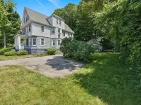 Cozy 2-bedroom apartment in charming Dedham - Legacy Mall with WiFi Hotels in Dedham