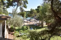 Villa mit Direktem Strandzugang zu Einer Sandigen Bucht in Cala D'or Zentrum Hotel a Cala d'Or