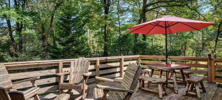 TWO BLOCKS FROM MAIN ST 5 BDRM/ 3 BA, WiFi. HD. Hotels in Highlands