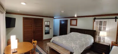 Ranch with Cactuses   Weekly and Monthly Rentals up to 35% Off+++++No Linen Fee