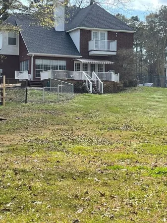 Beautiful fully furnished lakefront house Отели в г. Бошьер Пэриш