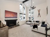 Fully renovated 4bd, 3.5 bath, sleeps 11 Condo (new hot tub, near 4 ski resorts)