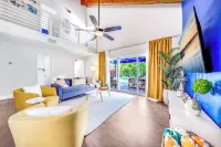 2 King Ensuites - Pets OK - 5 min DT