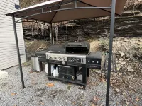 Luxury ATV lodging with beautiful view, sleeps 11. Hotels in Welch