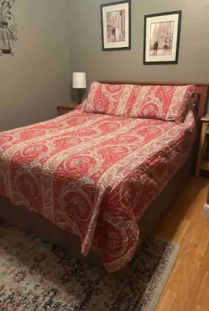 Charming cozy cottage downtown Petaluma