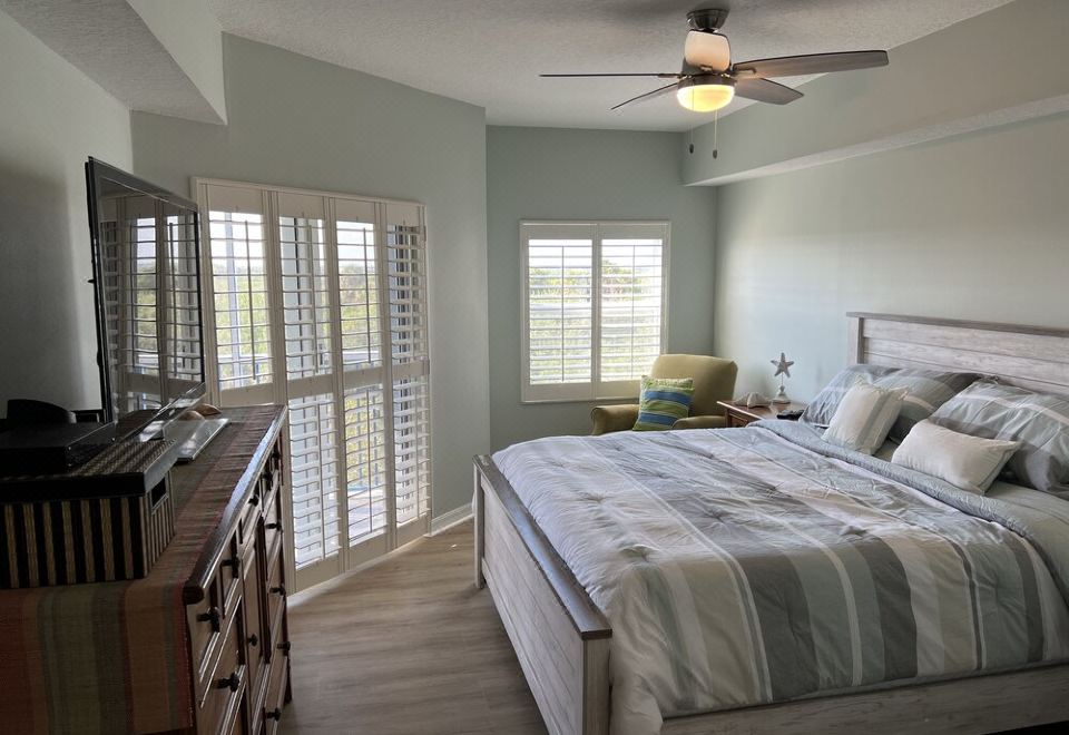 A closer look at Resort-Style Condos With Private Beach Access
