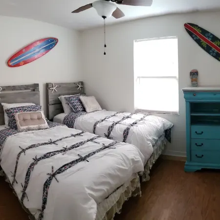 Olde Towne Beach Life - The Best of Both Worlds