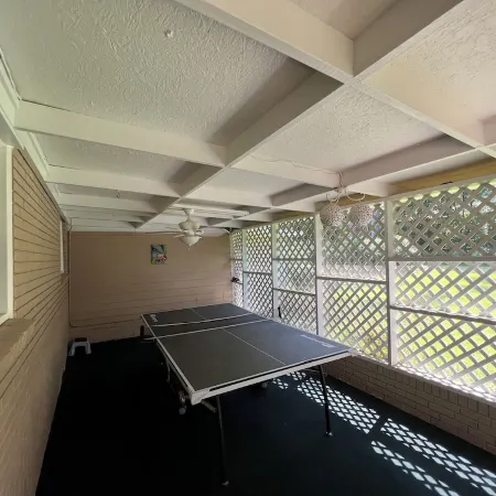 A cozy single family home located right in the center of Augusta!
