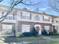 Lake Norman Condo near Charlotte! Great Location steps from downtown Cornelius! - 3-Star