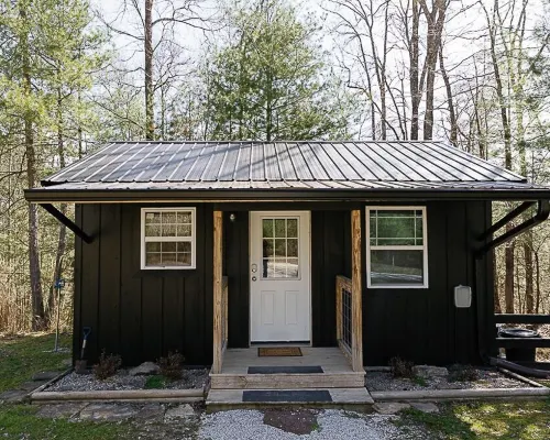 "Stars Hollow" Cozy Mini Cabin Stay - RRG Hotels in Wolfe County