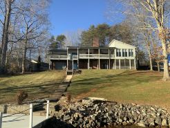 Lakefront,  Great, wide-water views. Near bridge