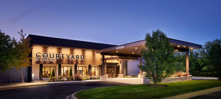 Courtyard Chicago Highland Park/Northbrook Hotels in Lake County